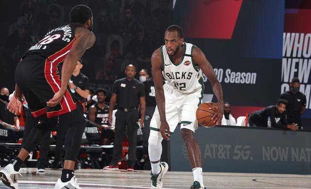  米德尔顿25分雄鹿击败公牛迎来三连胜  