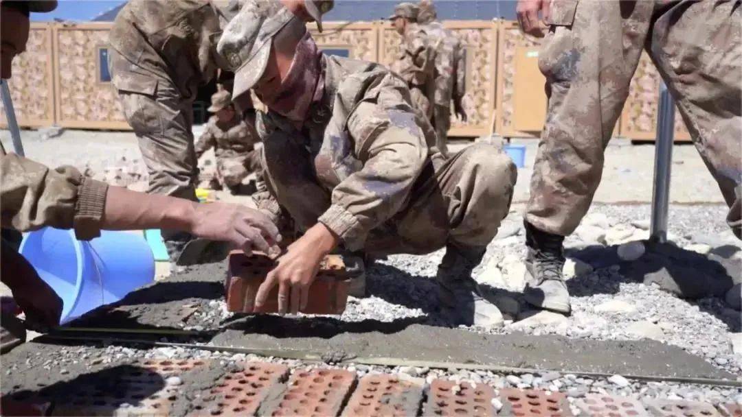  科隆保级关键战全民皆兵，顽强拼搏抢下宝贵一分